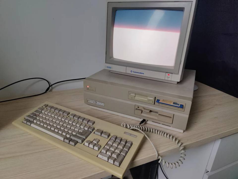 Amiga 2000
